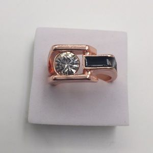 Elegant Rose Gold and Black Women's Ring
